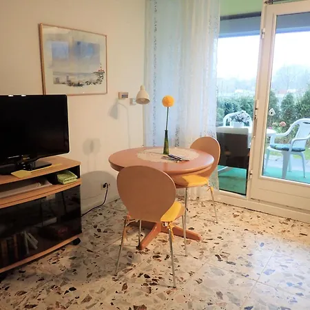 Strandnahe Mit Gartenterrasse By Interhome Appartement *